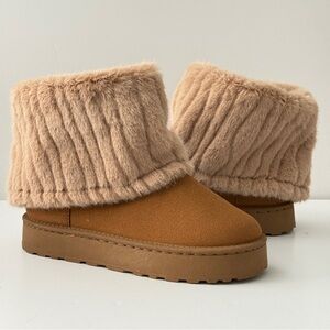Women's Faux Fur-Lined Winter Boots Size EU 42 | US 11